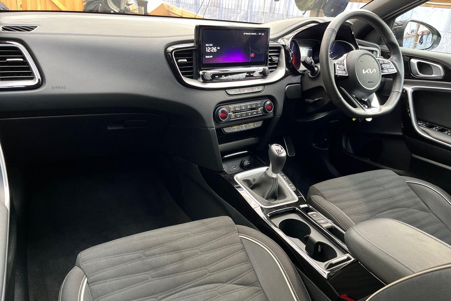 Used Kia Ceed 2025 for sale - 76681463: Photo 2