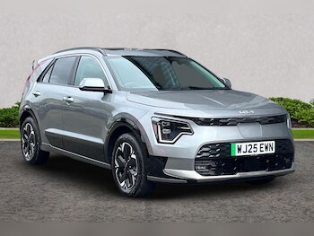 2025 (25) - 150kW 4 65kWh 5dr Auto