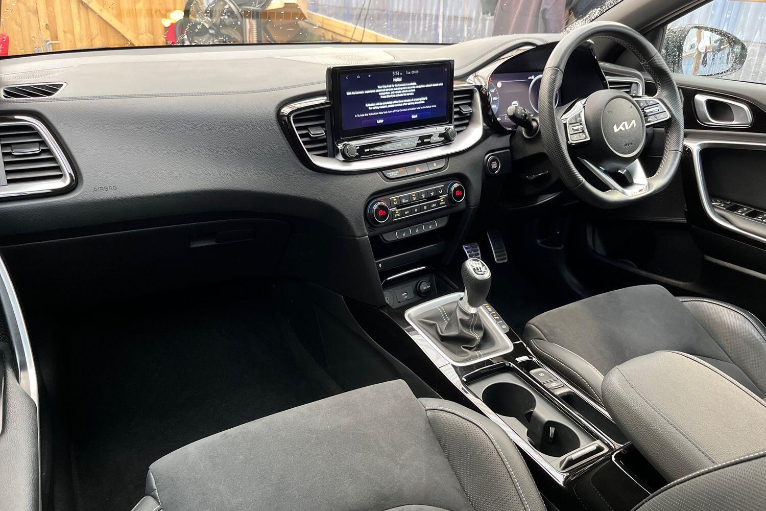 Used Kia XCeed 2023 for sale - 76676007: Photo 2