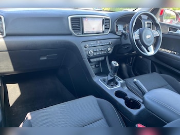 Used Kia Sportage 2021 for sale - 76289049: Photo 2