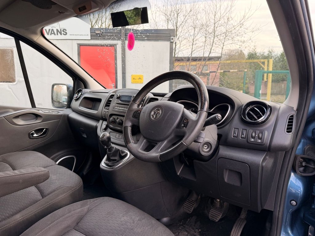 Used Vauxhall Vivaro 2016 for sale - 77200534: Photo 10
