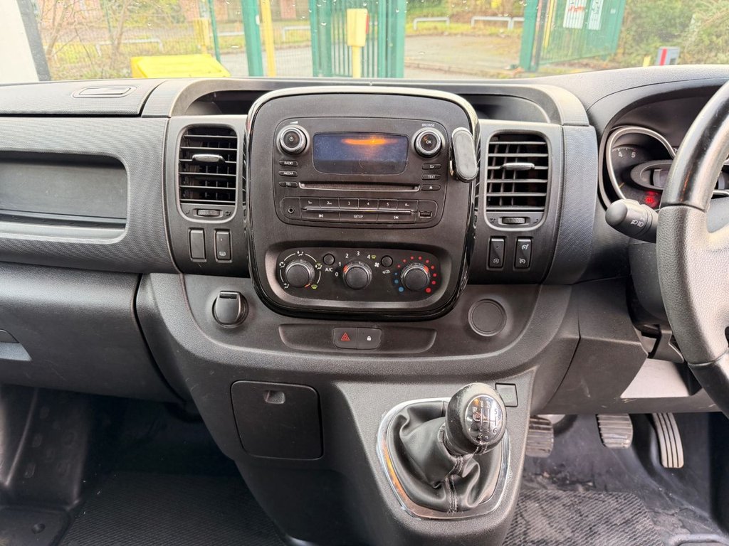 Used Vauxhall Vivaro 2016 for sale - 77200534: Photo 12