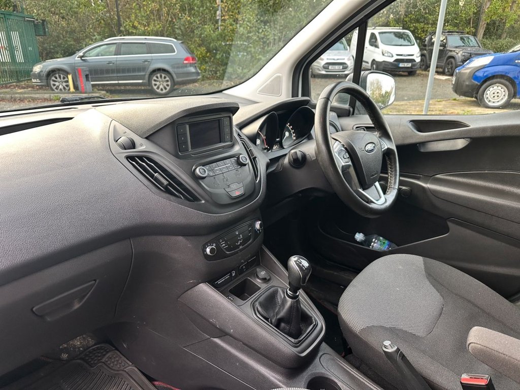 Used Ford Transit Courier 2020 for sale - 76642874: Photo 15