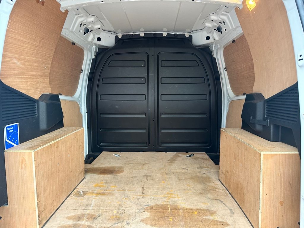 Used Ford Transit Courier 2020 for sale - 76642874: Photo 21