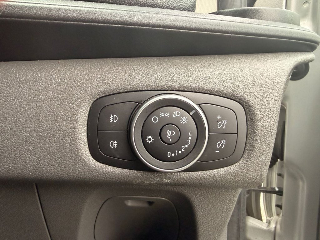 Used Ford Transit Custom 2018 for sale - 77328128: Photo 16