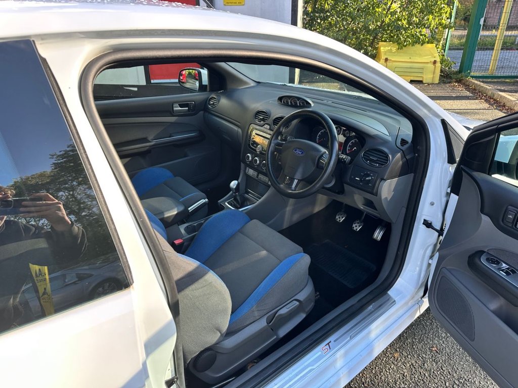 Used Ford Focus 2010 for sale - 77436746: Photo 9