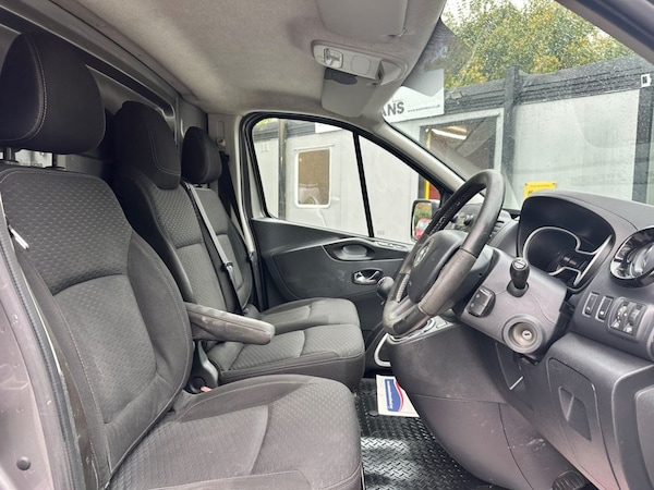 Used Vauxhall Vivaro 2016 for sale - 76185124: Photo 15