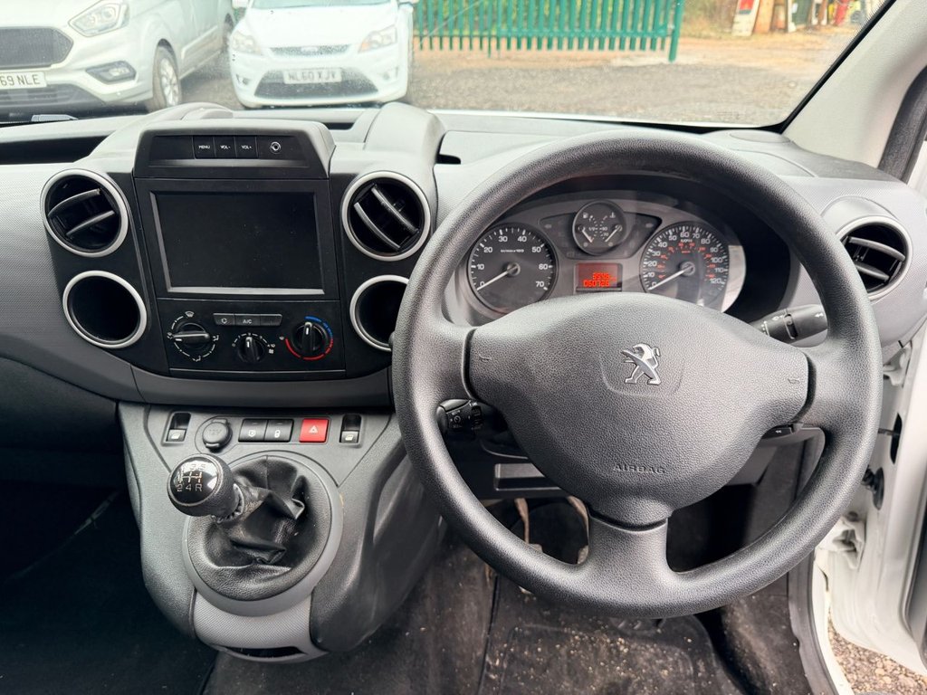 Used Peugeot Partner 2018 for sale - 77588235: Photo 10