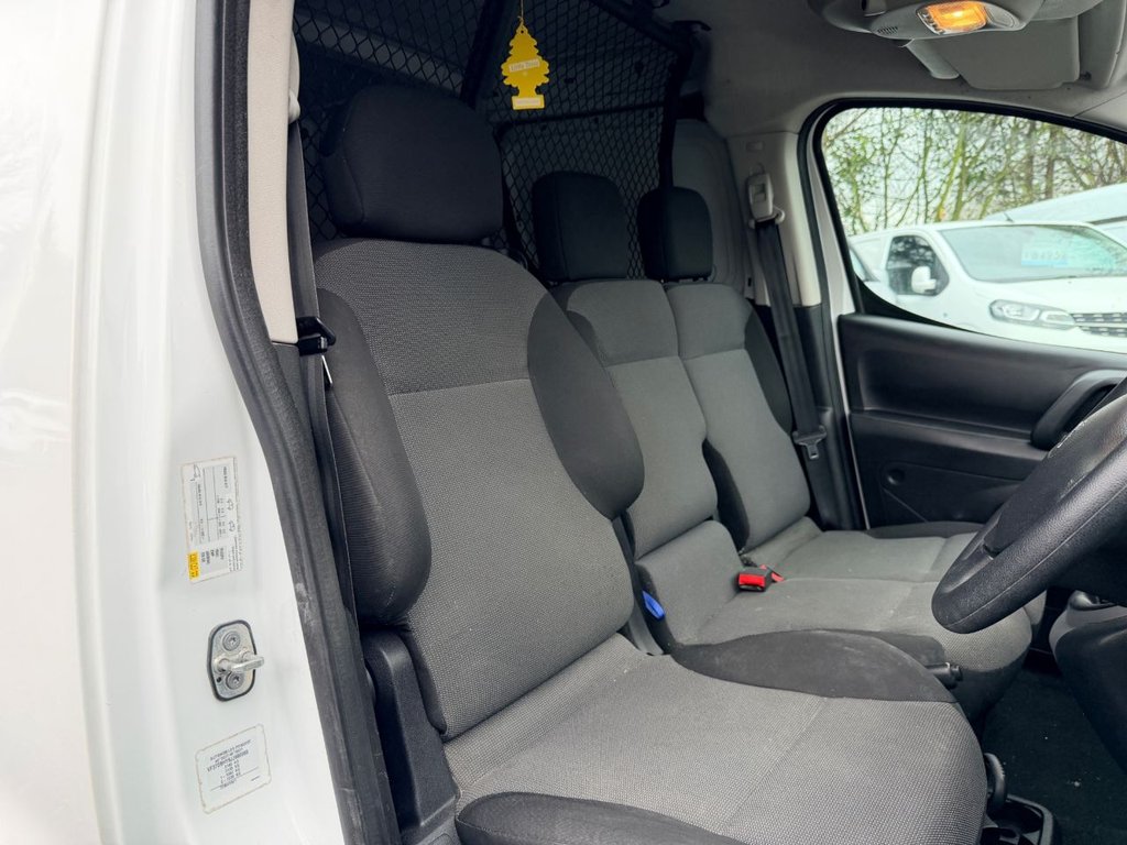 Used Peugeot Partner 2018 for sale - 77588235: Photo 13