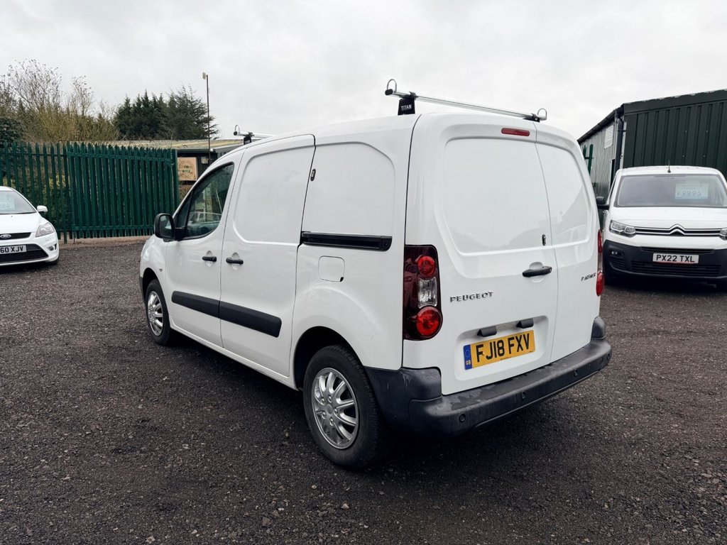 Used Peugeot Partner 2018 for sale - 77588235: Photo 3