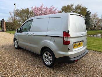 Used Ford Transit Courier 2020 for sale - 78241611: Photo