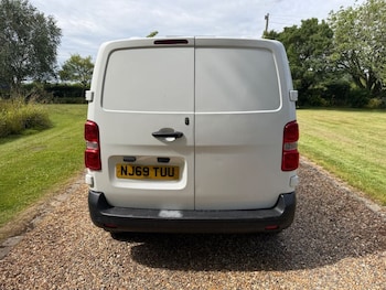 Used Peugeot Expert 2019 for sale - 79108380: Photo