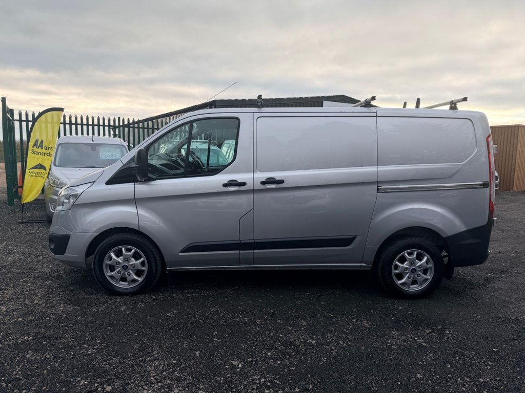 Used Ford Transit Custom 2015 for sale - 77499472: Photo 2