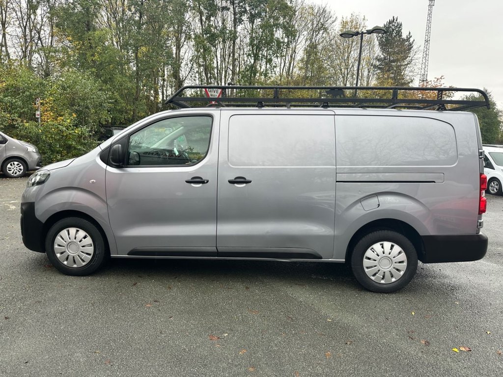 Used Vauxhall Vivaro 2019 for sale - 76535697: Photo 2