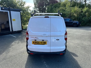 Used Ford Transit Courier 2016 for sale - 76119019: Photo