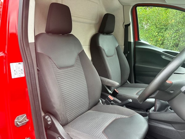 Used Ford Transit Courier 2017 for sale - 75666391: Photo 17