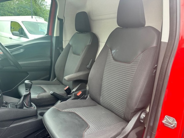 Used Ford Transit Courier 2017 for sale - 75666391: Photo 19