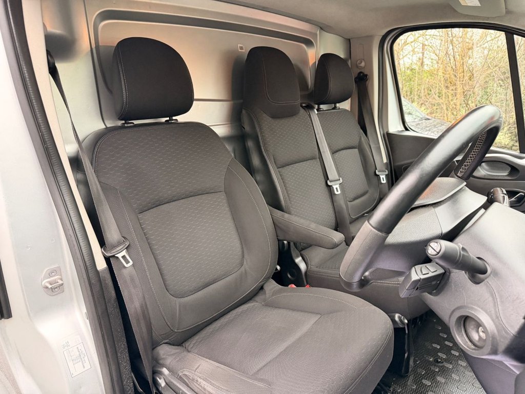 Used Vauxhall Vivaro 2018 for sale - 77288396: Photo 16