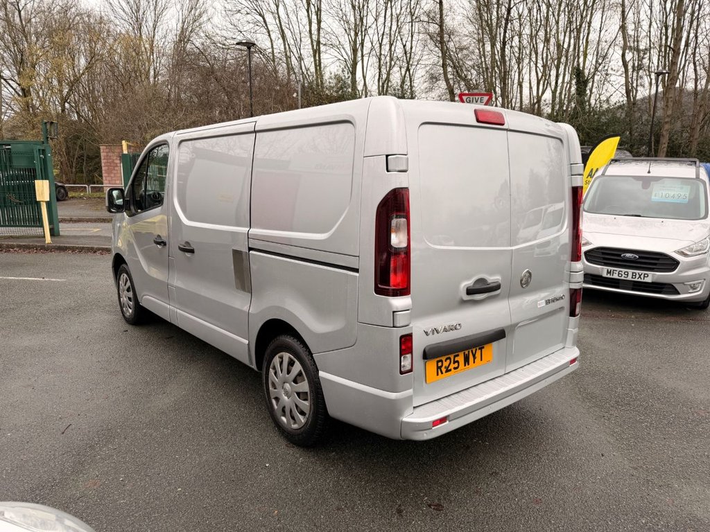 Used Vauxhall Vivaro 2018 for sale - 77288396: Photo 3