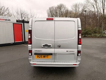 Used Vauxhall Vivaro 2018 for sale - 77288396: Photo