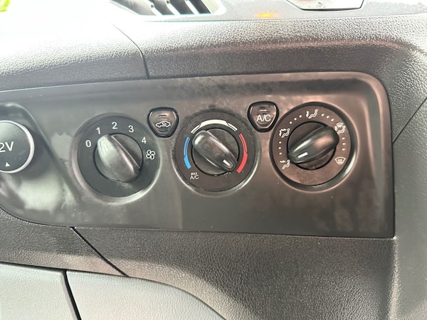 Used Ford Transit Custom 2015 for sale - 76245478: Photo 15