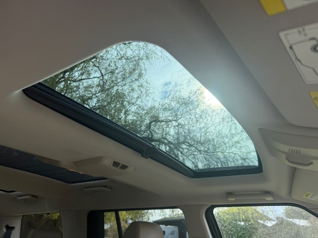 Used Land Rover Discovery 2011 for sale - 78095924: Photo 19