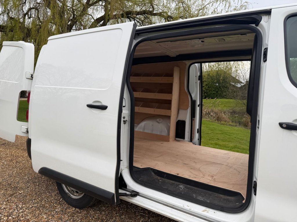 Used Vauxhall Vivaro 2019 for sale - 78036472: Photo 22