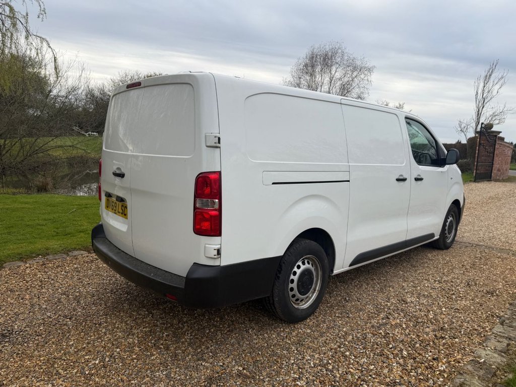 Used Vauxhall Vivaro 2019 for sale - 78036472: Photo 5
