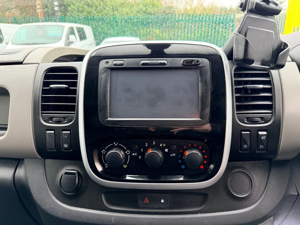 Used Renault Trafic 2017 for sale - 77534271: Photo 12