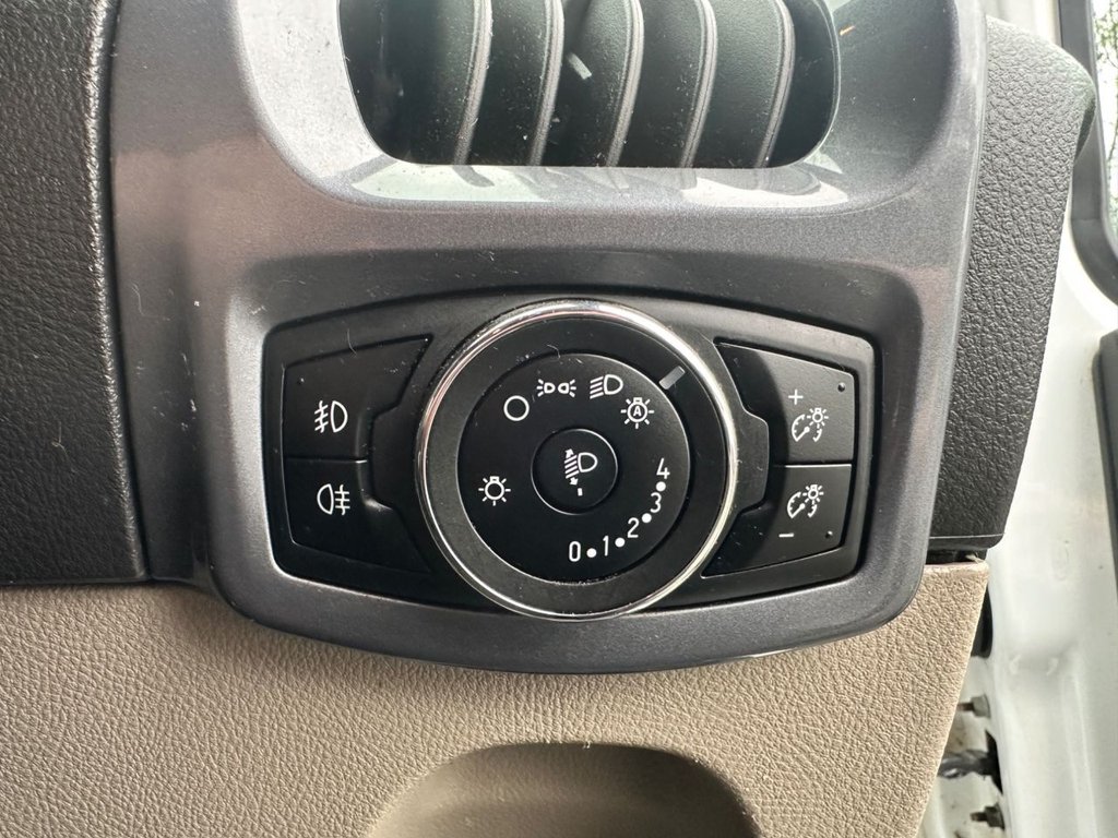 Used Ford Transit Custom 2017 for sale - 76590707: Photo 16