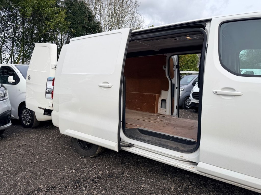 Used Vauxhall Vivaro 2019 for sale - 77558026: Photo 18