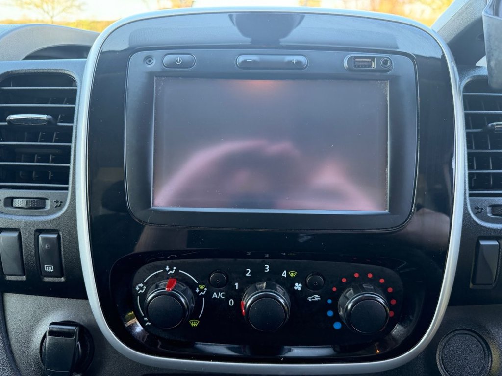 Used Renault Trafic 2018 for sale - 78082273: Photo 12