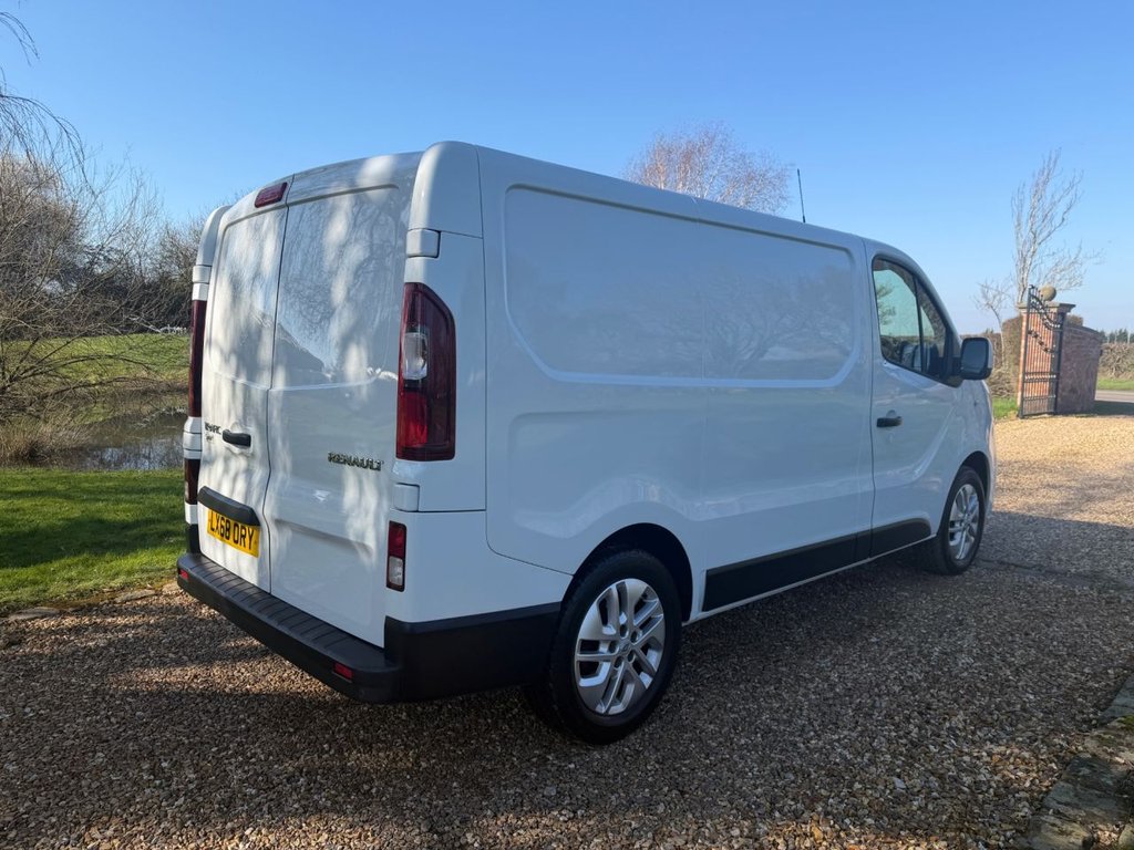 Used Renault Trafic 2018 for sale - 78082273: Photo 5