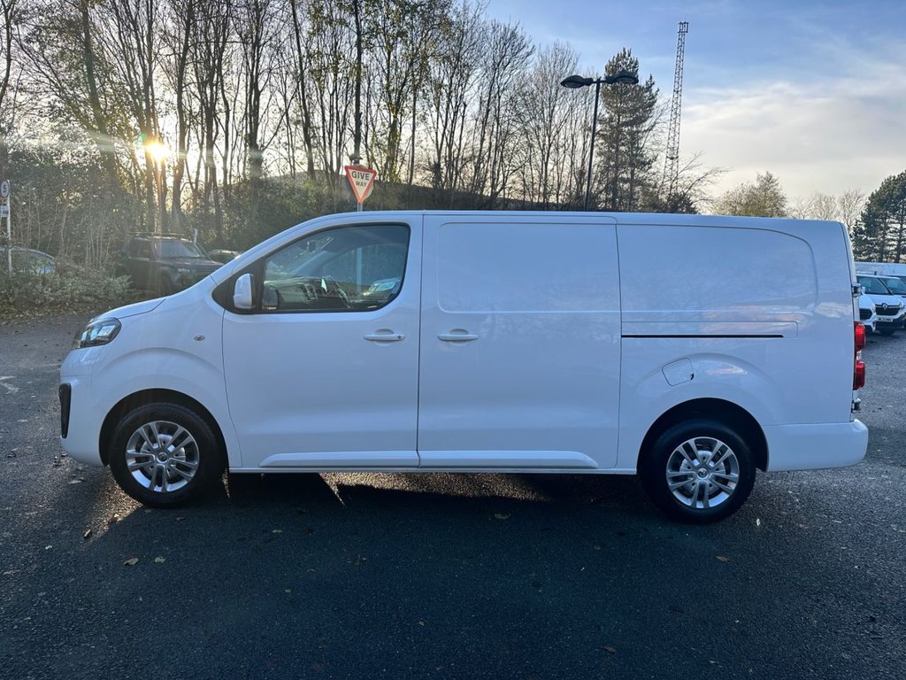 Used Vauxhall Vivaro 2020 for sale - 77608450: Photo 2