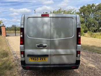 Used Renault Trafic 2019 for sale - 79481983: Photo