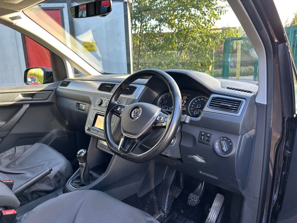 Used Volkswagen Caddy Maxi Life 2018 for sale - 76570321: Photo 10