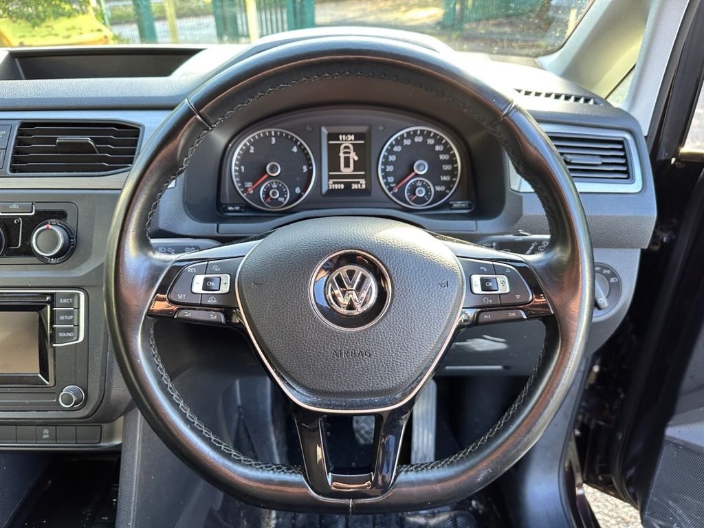 Used Volkswagen Caddy Maxi Life 2018 for sale - 76570321: Photo 13