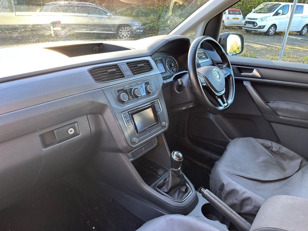 Used Volkswagen Caddy Maxi Life 2018 for sale - 76570321: Photo 15