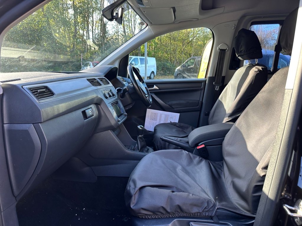 Used Volkswagen Caddy Maxi Life 2018 for sale - 76570321: Photo 18