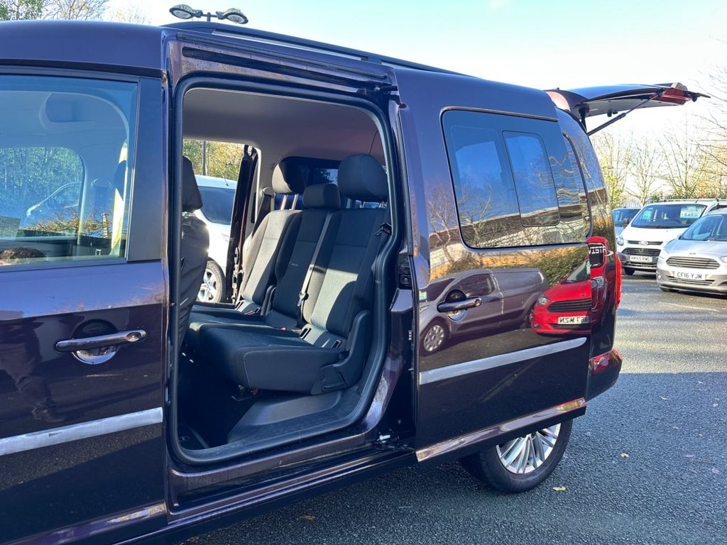 Used Volkswagen Caddy Maxi Life 2018 for sale - 76570321: Photo 21