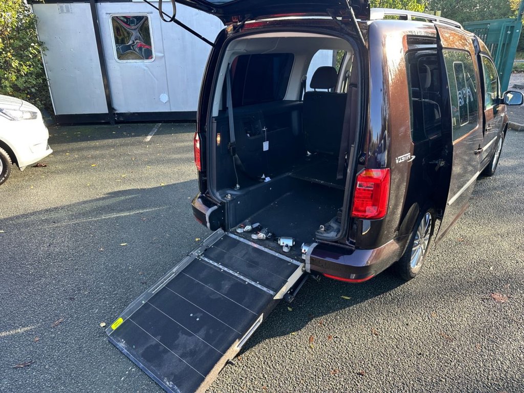 Used Volkswagen Caddy Maxi Life 2018 for sale - 76570321: Photo 25