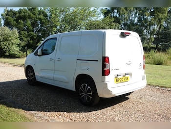 Used Citroen Berlingo 2020 for sale - 79155334: Photo