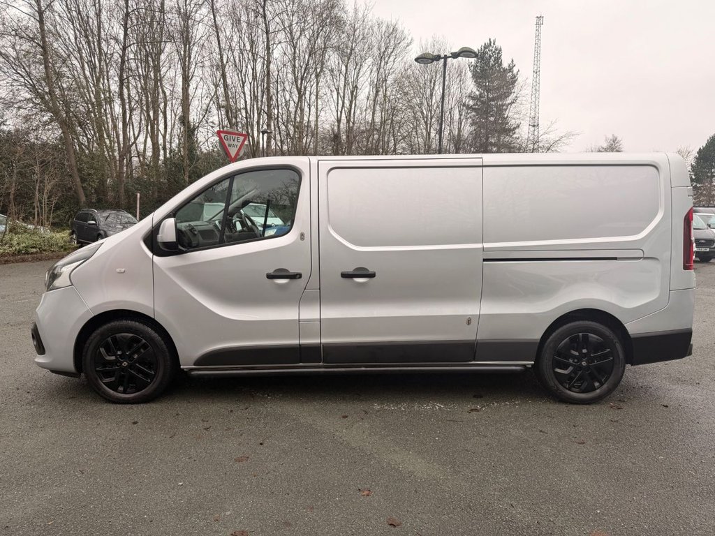 Used Renault Trafic 2017 for sale - 77139986: Photo 2