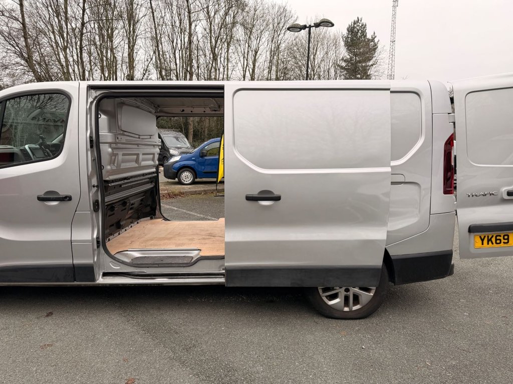 Used Renault Trafic 2019 for sale - 77328424: Photo 17