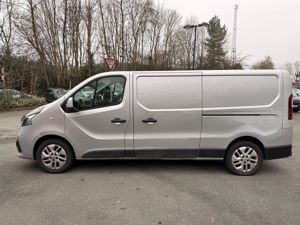 Used Renault Trafic 2019 for sale - 77328424: Photo 2