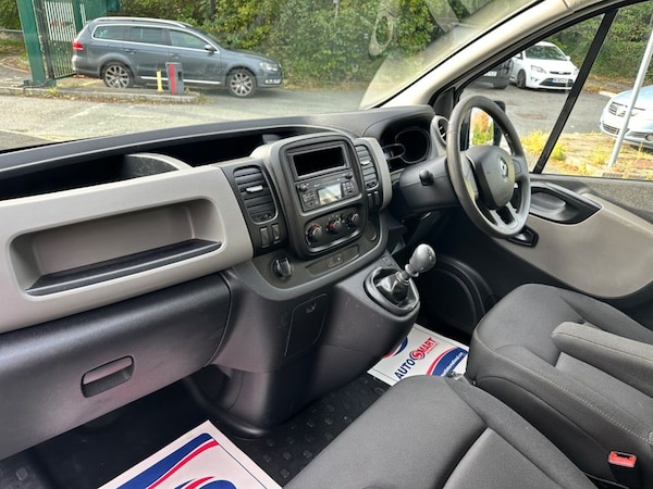 Used Renault Trafic 2018 for sale - 76202779: Photo 12