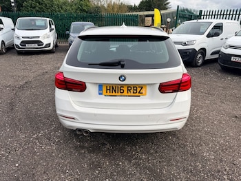 Used BMW 3 Series 2016 for sale - 77557611: Photo