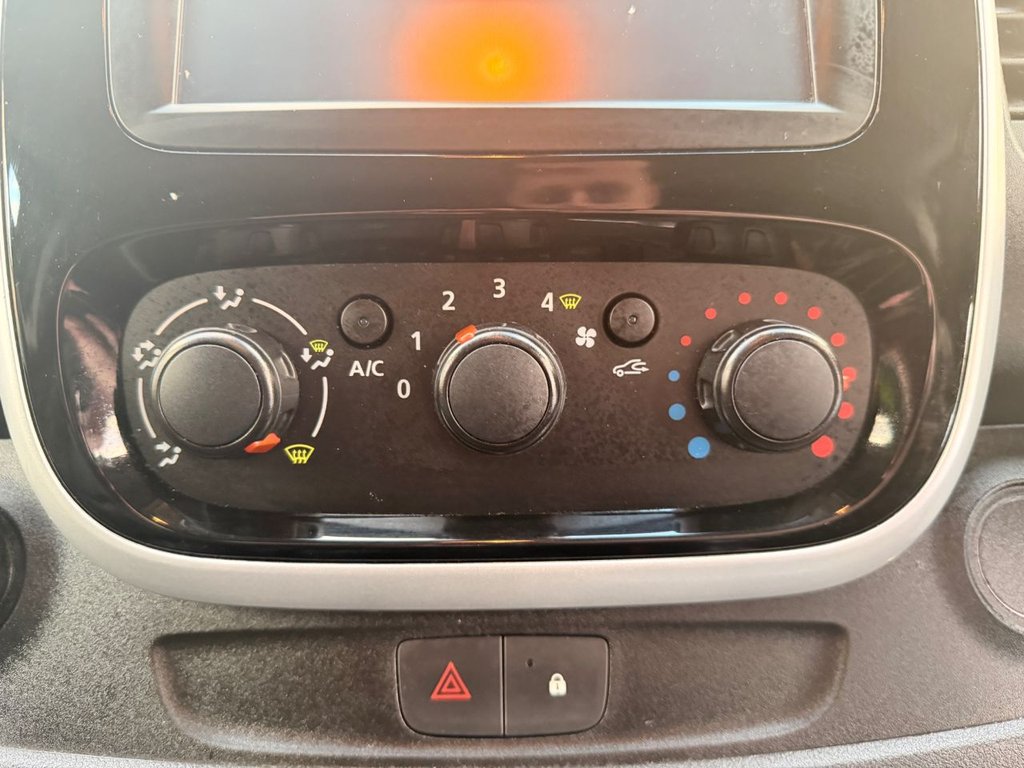 Used Renault Trafic 2017 for sale - 77048801: Photo 12