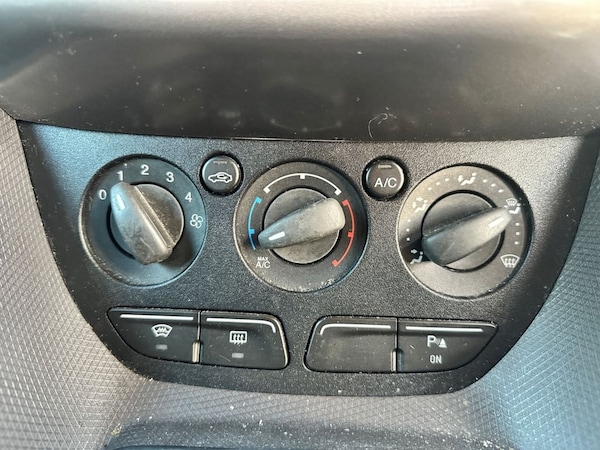 Used Ford Transit Connect 2017 for sale - 76235984: Photo 14