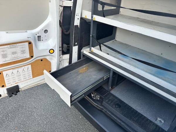 Used Ford Transit Connect 2017 for sale - 76235984: Photo 26